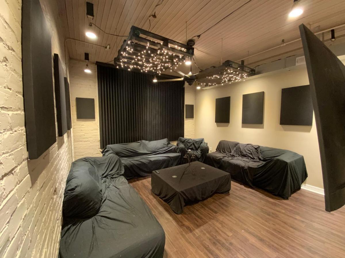 Blackout Themed Residence In The Prime Heart Of Omaha'S Old Market! Zewnętrze zdjęcie